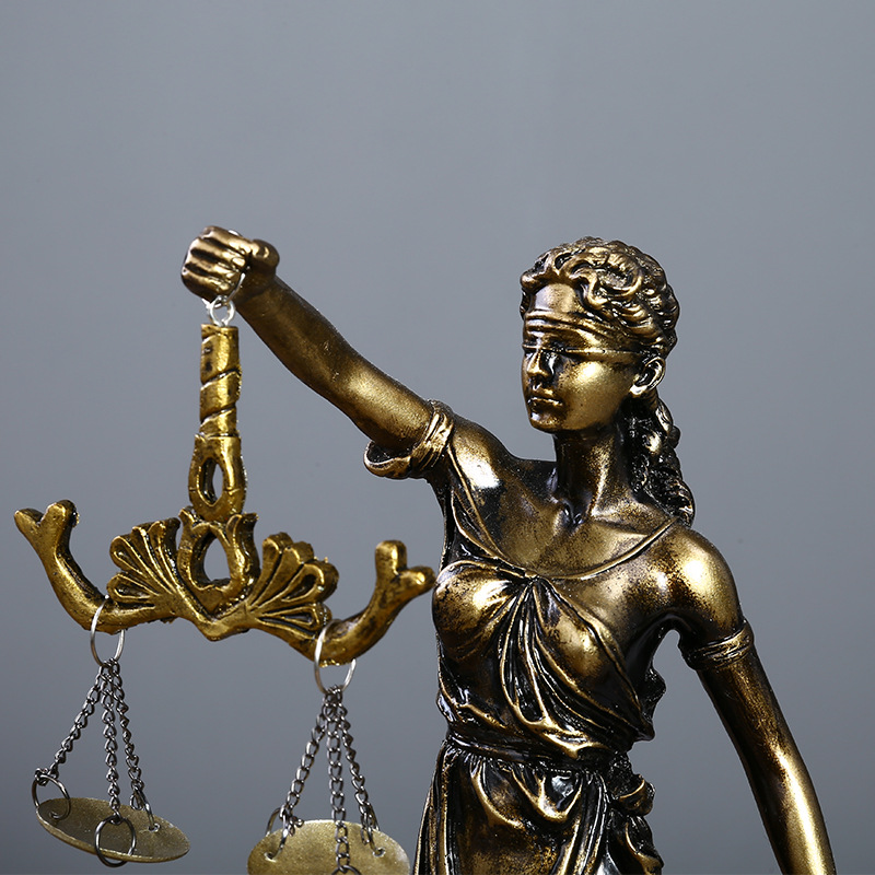 Themis Goddess of Justice Stat - Model Kit Judge recension och pris