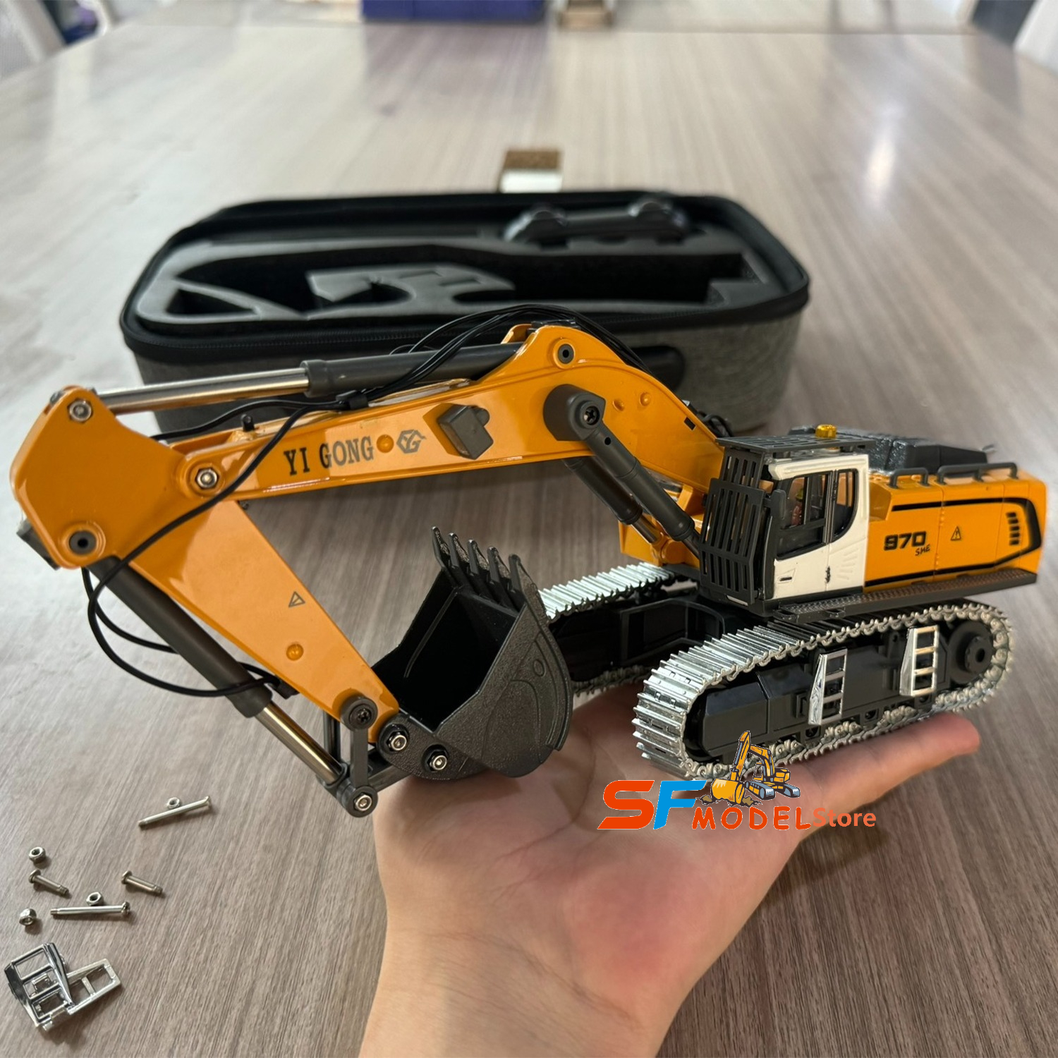 Mini Excavator 1/50 970 Electr - Model Kit Excavator recension och pris