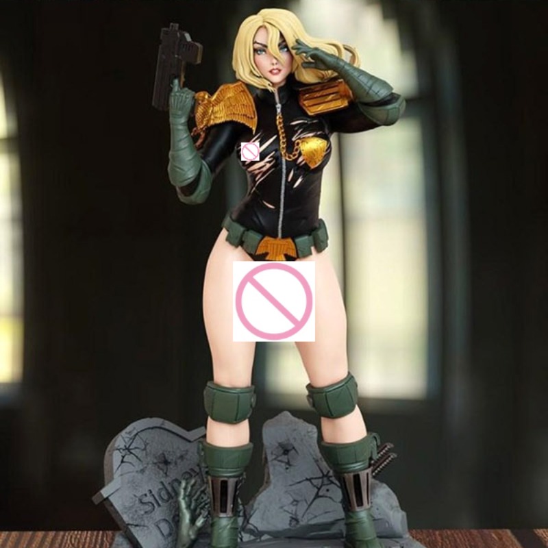 1/24 Scale Cassandra Anderson  - Model Kit Judge recension och pris