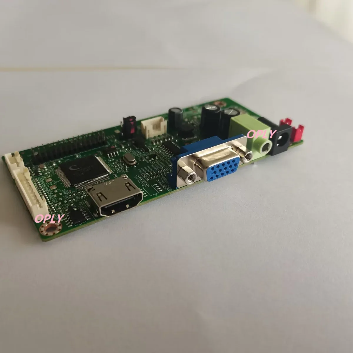 HDMI-Compatible VGA Controller - Model Kit V8 recension och pris