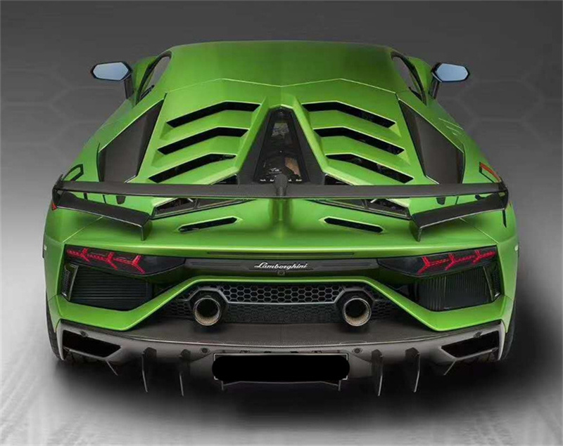 New Half Carbon Fiber Rear Bum - Model Kit Lamborghini recension och pris