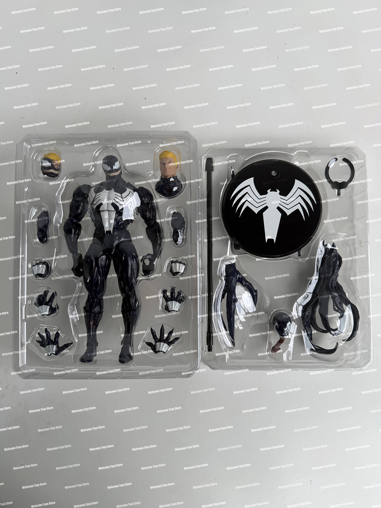 NEW Mess Toys Lethal Neighbor  - Model Kit Spiderman recension och pris
